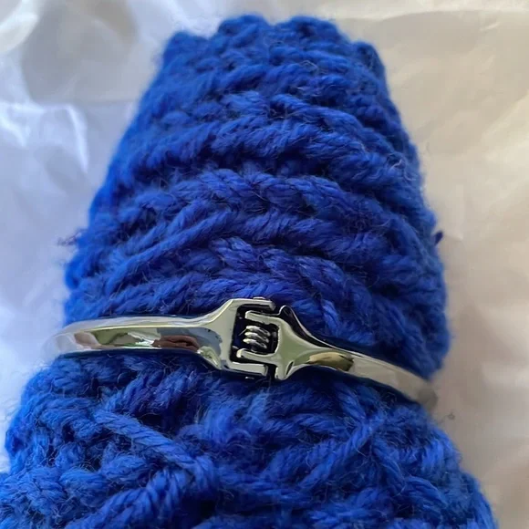 Simply Vera Vera Wang Spike Hinge Cuff Bracelet, “gun metal” tone. - Picture 5 of 7